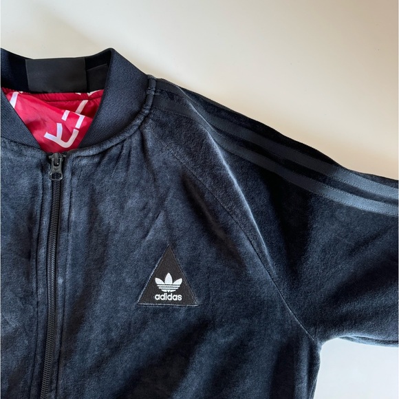 NWOT adidas Pharrell Williams Humanrace HU Superstar SST Velour Velvet Jacket - Picture 11 of 17